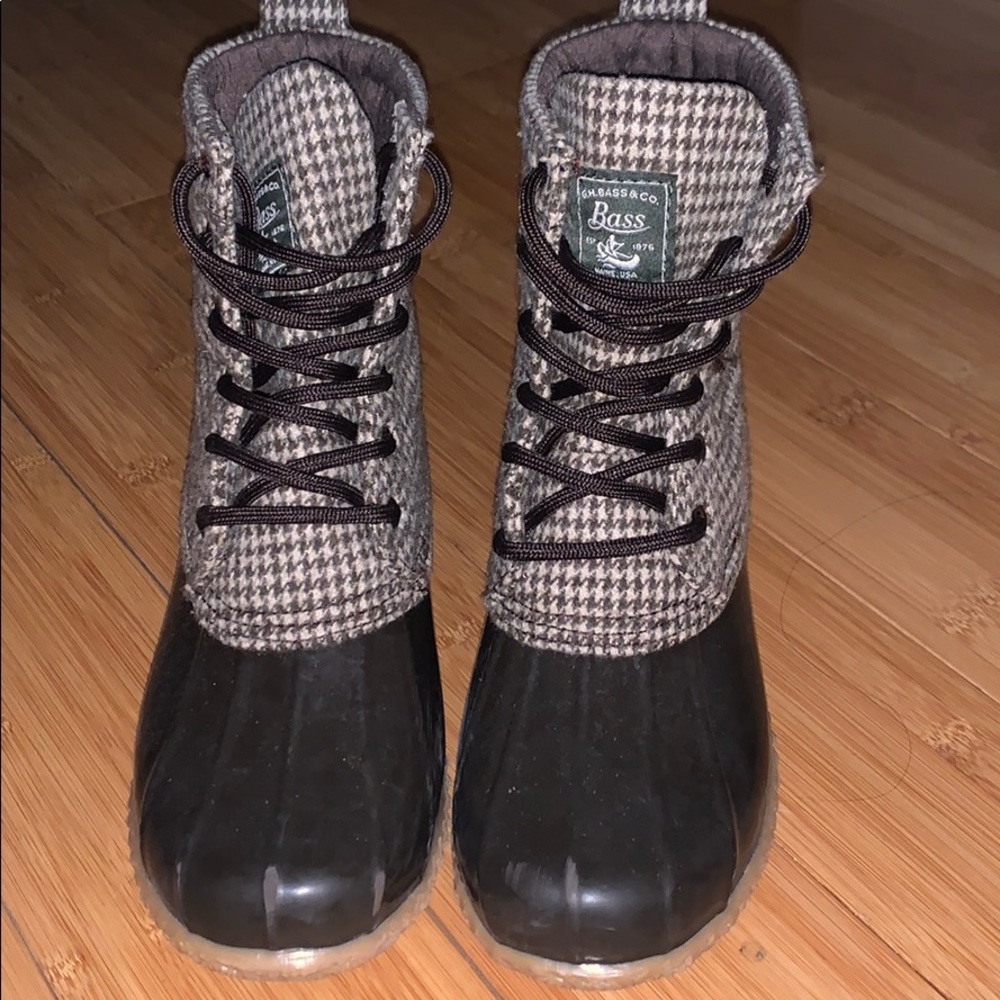 G.H. Bass & Co. Brown Lace Up Rain Boots
